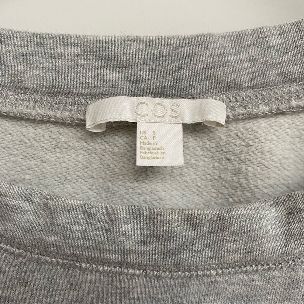 ❌SOLD❌COS Gray Short Sleeve Sweatshirt Dress - Picture 5 of 6